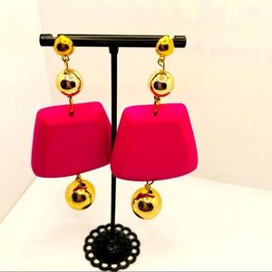 Earrings Square dangles Magenta light weight wood